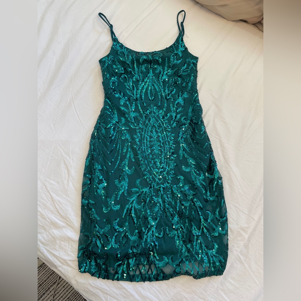 Crystal Doll Green Sheath Mini Dress Sleeveless Scoop Neck